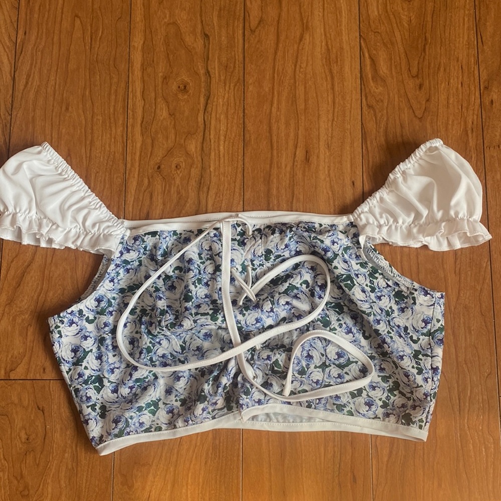 Blue peony crop top